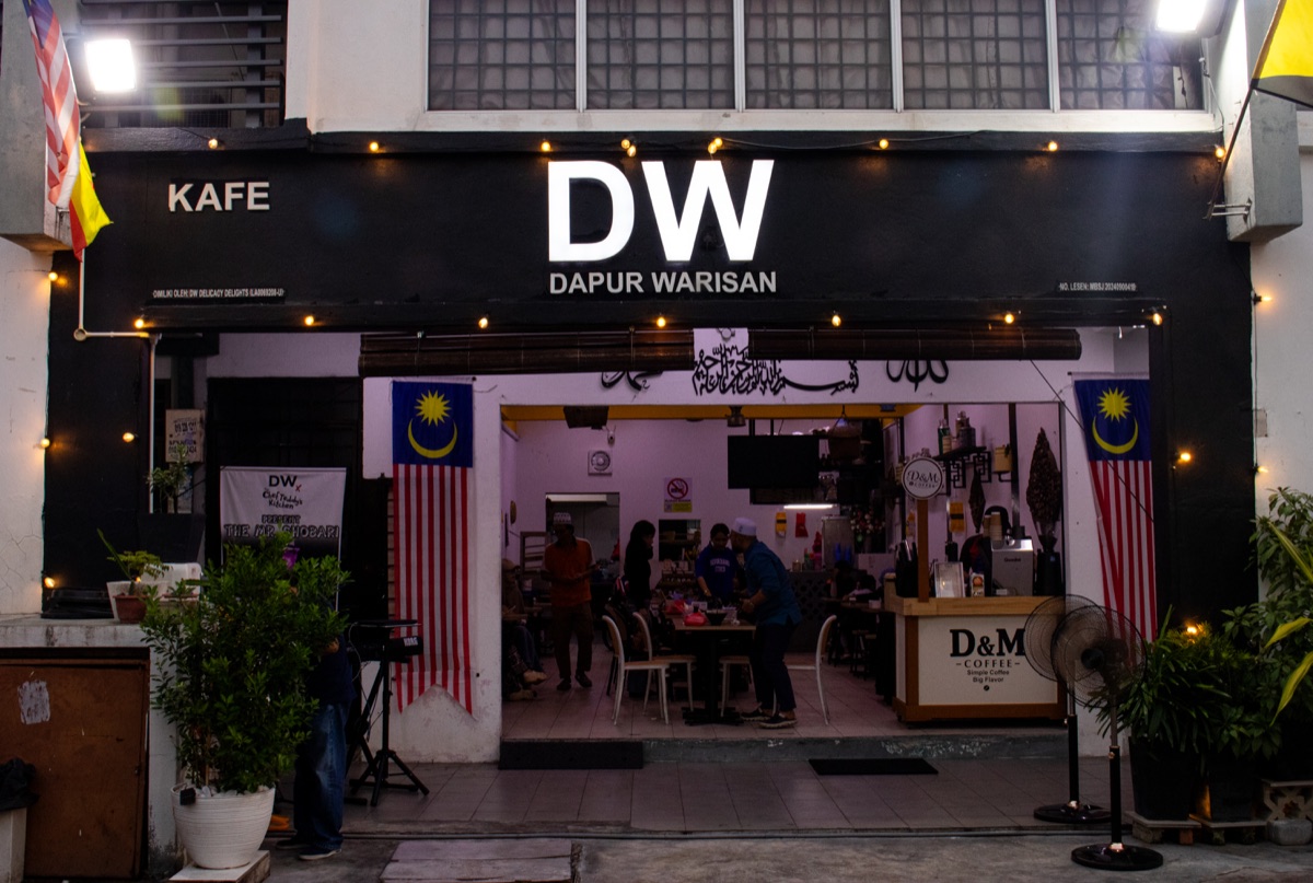 Dapur Warisan Storefront